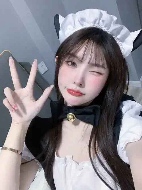 《潘甜甜三部曲》相关资源图片