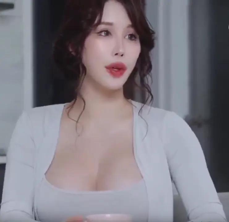 高清未删减全集&mdash;《OnlyFans每日大赛辛尤里》网盘观看中文版免费在线！《OnlyFans辛尤里每日大赛》以多维才艺展现网络多元形态，中文配音生动诠释，无广告干扰沉浸观赏。OnlyFans