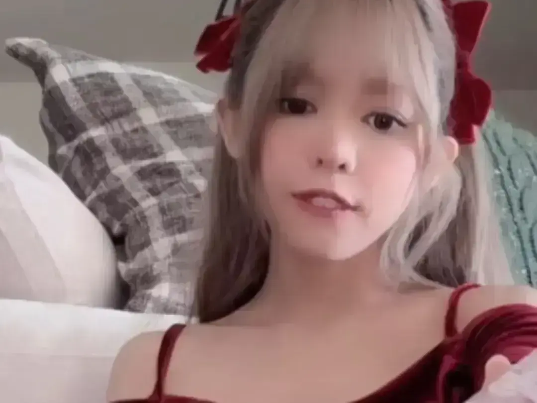 《绯红小猫KittyKum》相关资源图片